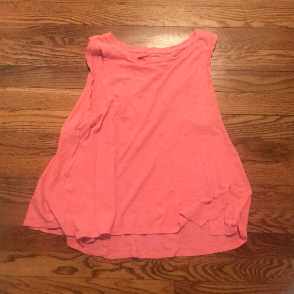 Pink tank